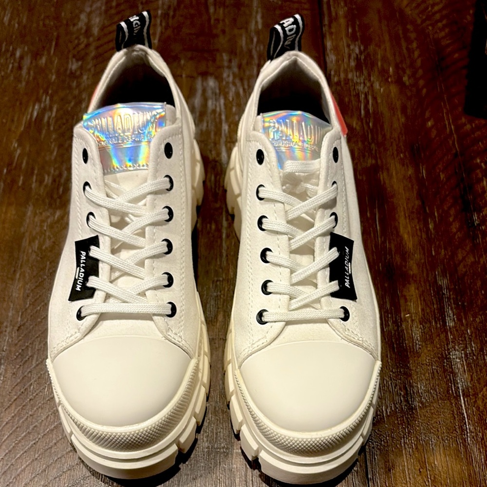 Palladium Off-White Sneakers
